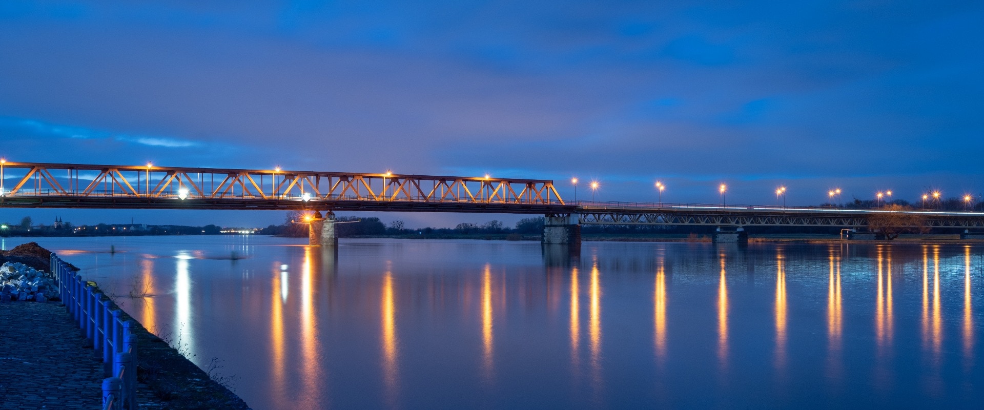 Bridge of the City of Schönebeck at night.